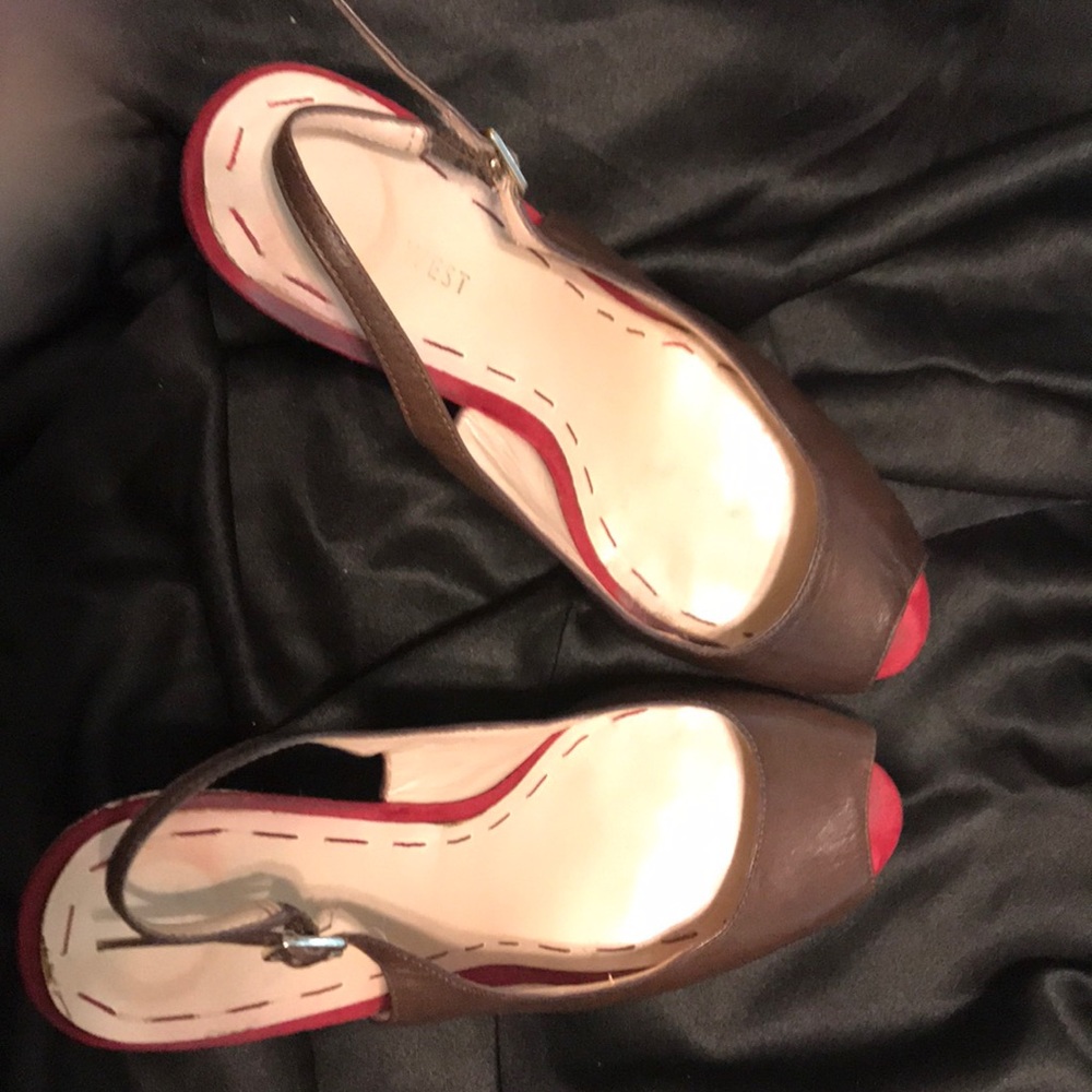 Brown platform heels Nine West